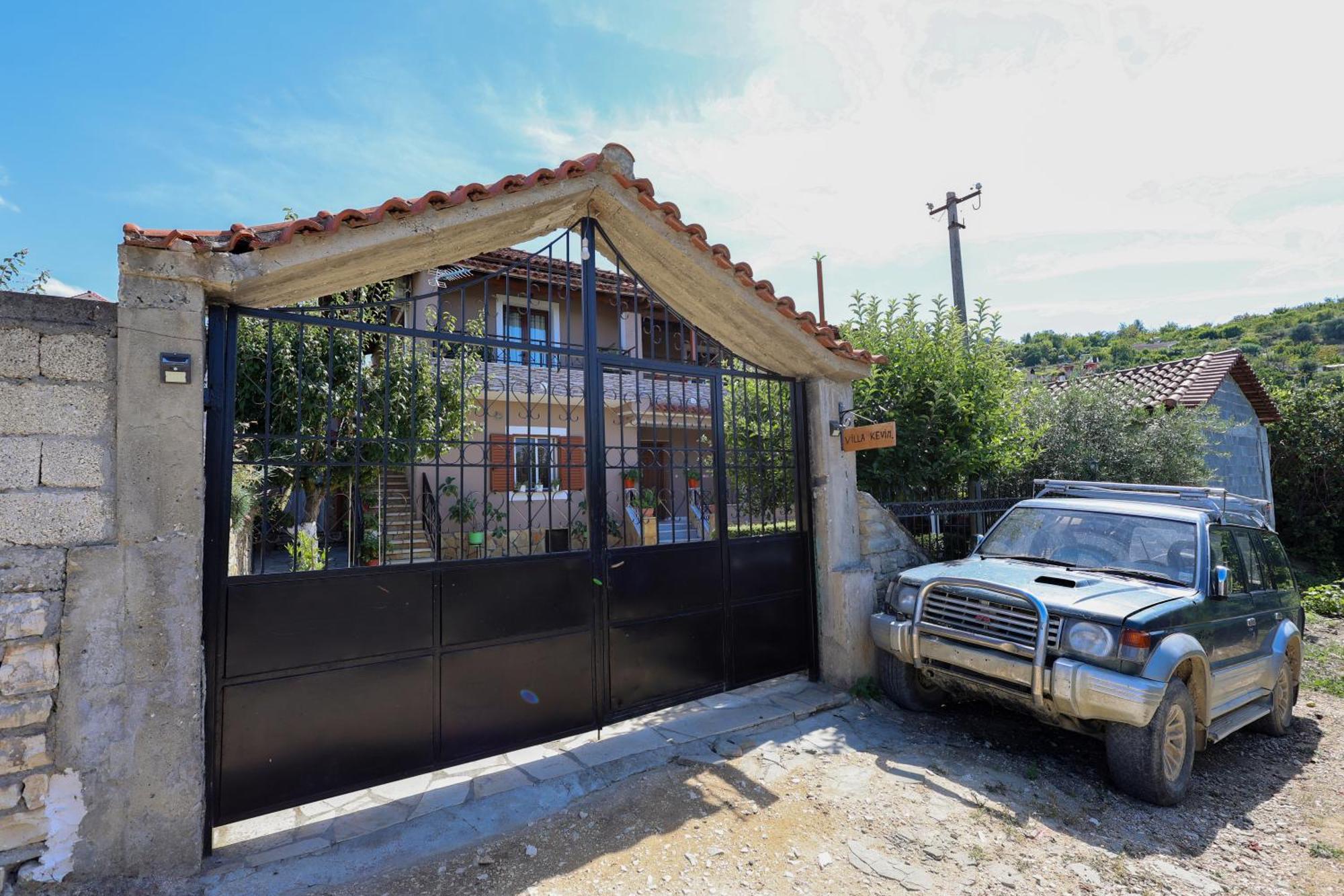 Villa Kevin Berat Exterior foto