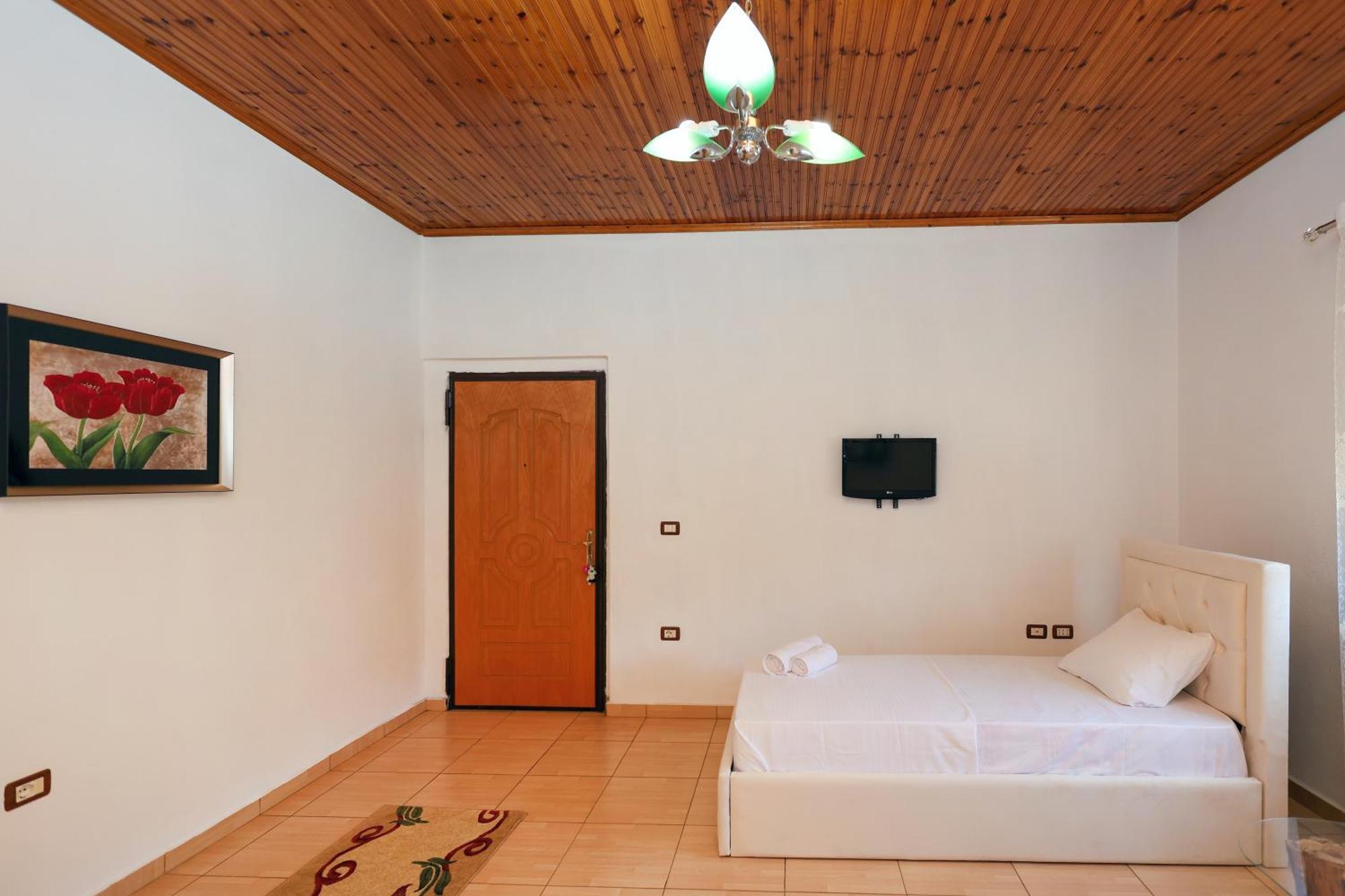 Villa Kevin Berat Exterior foto